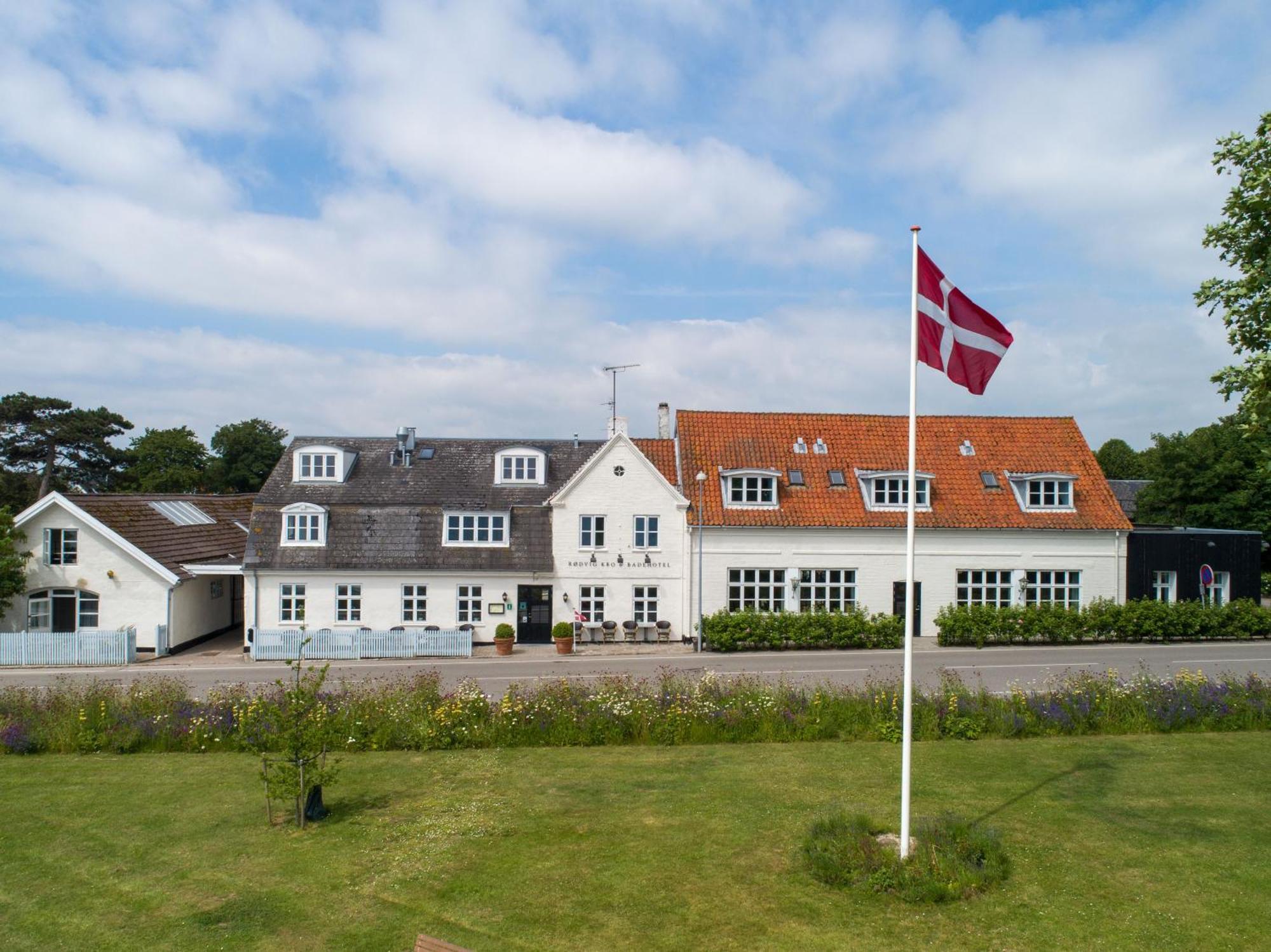 Rodvig Kro Og Badehotel Exterior photo